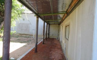 8 Bedroom Farm For Sale in Okahandja