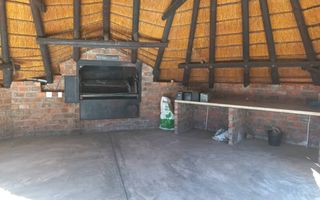 8 Bedroom Farm For Sale in Okahandja