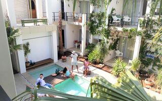 14 Bedroom House For Sale in Eros