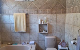 4 Bedroom House For Sale in Ludwigsdorf