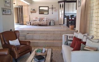 4 Bedroom House For Sale in Ludwigsdorf