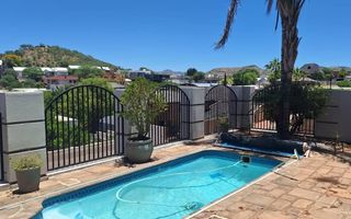 4 Bedroom House For Sale in Ludwigsdorf