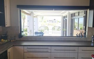 4 Bedroom House For Sale in Ludwigsdorf