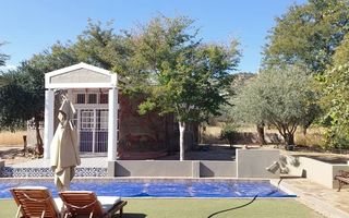 Office / Retail / Mixed Use For Sale in Klein Windhoek, Wind...