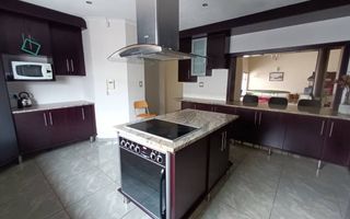 5 Bedroom House For Sale in Walvis Bay Central