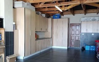 5 Bedroom House For Sale in Walvis Bay Central