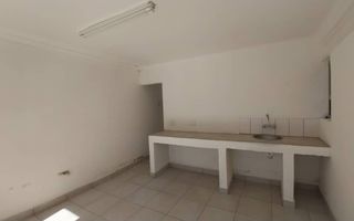 11 Bedroom House For Sale in Eros, Windhoek