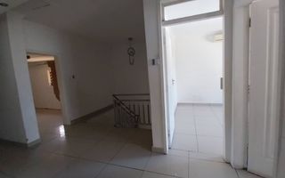 11 Bedroom House For Sale in Eros, Windhoek
