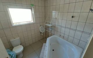 11 Bedroom House For Sale in Eros, Windhoek