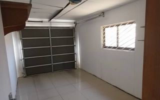 11 Bedroom House For Sale in Eros, Windhoek