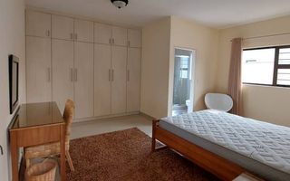 4 Bedroom House For Sale in Long Beach