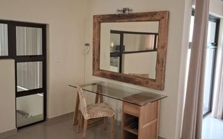 4 Bedroom House For Sale in Long Beach