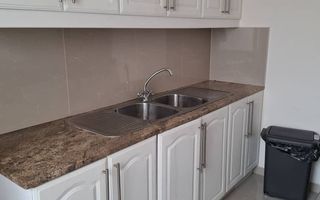 4 Bedroom House For Sale in Long Beach