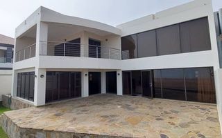 4 Bedroom House For Sale in Long Beach