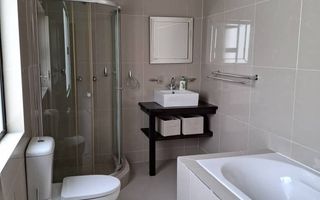 4 Bedroom House For Sale in Long Beach