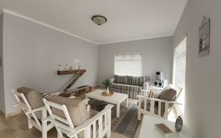 3 Bedroom House For Sale in Sunbay