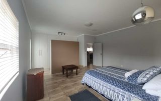 3 Bedroom House For Sale in Sunbay