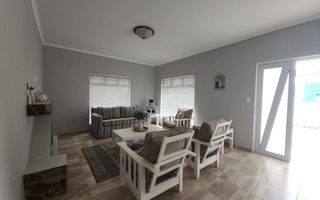 3 Bedroom House For Sale in Sunbay