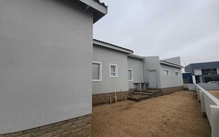 3 Bedroom House For Sale in Sunbay