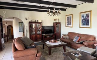 4 Bedroom House For Sale in Klein Windhoek