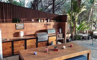 5 Bedroom Hospitality For Sale in Brakwater