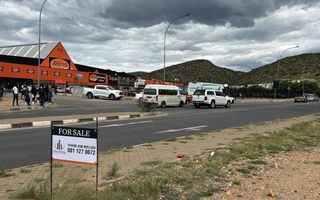 Office / Retail / Mixed Use For Sale in Kleine Kuppe