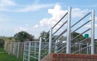 4 Bedroom Farm For Sale in Kalkrand