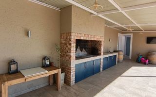 5 Bedroom House For Sale in Omeya Golf Estate