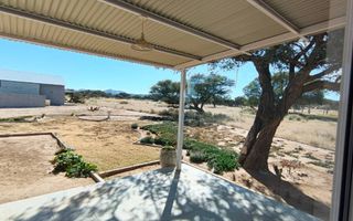 5 Bedroom House For Sale in Omeya Golf Estate