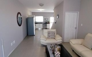 3 Bedroom Townhouse For Sale in Elisenheim, Windhoek