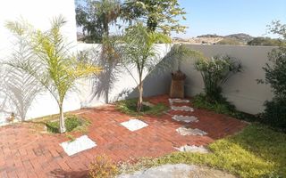 3 Bedroom Townhouse For Sale in Elisenheim, Windhoek