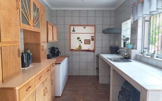 5 Bedroom House For Sale in Erospark, Windhoek