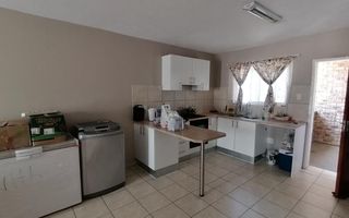 2 Bedroom Apartment/Penthouse For Sale in Otjomuise, Windhoe...