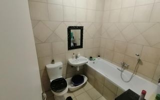 3 Bedroom House For Sale in Rocky Crest