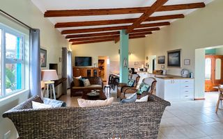 5 Bedroom House For Sale in Mile 4 Extension 1, Swakopmund