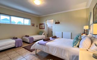 5 Bedroom House For Sale in Mile 4 Extension 1, Swakopmund