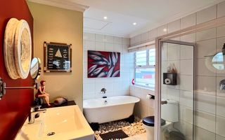 5 Bedroom House For Sale in Mile 4 Extension 1, Swakopmund