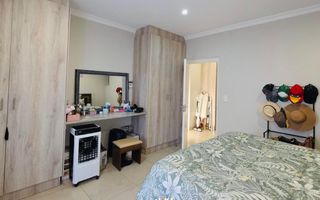 2 Bedroom House For Sale in Omeya Golf Estate