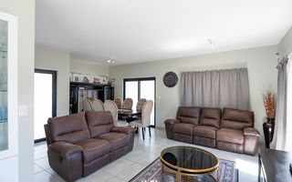 4 Bedroom House For Sale in Kleine Kuppe, Windhoek