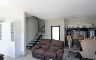 4 Bedroom House For Sale in Kleine Kuppe, Windhoek