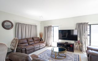 4 Bedroom House For Sale in Kleine Kuppe, Windhoek