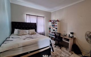2 Bedroom Apartment/Penthouse For Sale in Otjomuise