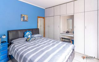 6 Bedroom House For Sale in Out of Nature, Windhoek