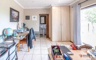 6 Bedroom House For Sale in Out of Nature, Windhoek