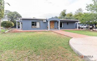 6 Bedroom House For Sale in Out of Nature, Windhoek