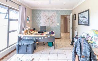 6 Bedroom House For Sale in Out of Nature, Windhoek