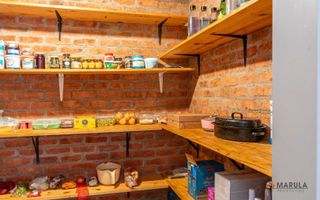 6 Bedroom House For Sale in Out of Nature, Windhoek