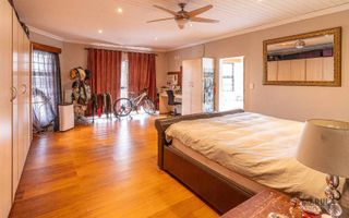 6 Bedroom House For Sale in Out of Nature, Windhoek