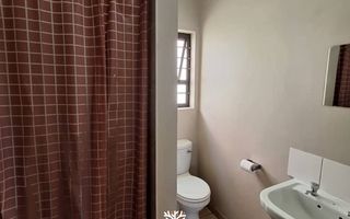 2 Bedroom Apartment/Penthouse For Sale in Otjomuise, Windhoe...