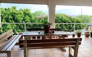 5 Bedroom House For Sale in Hochlandpark